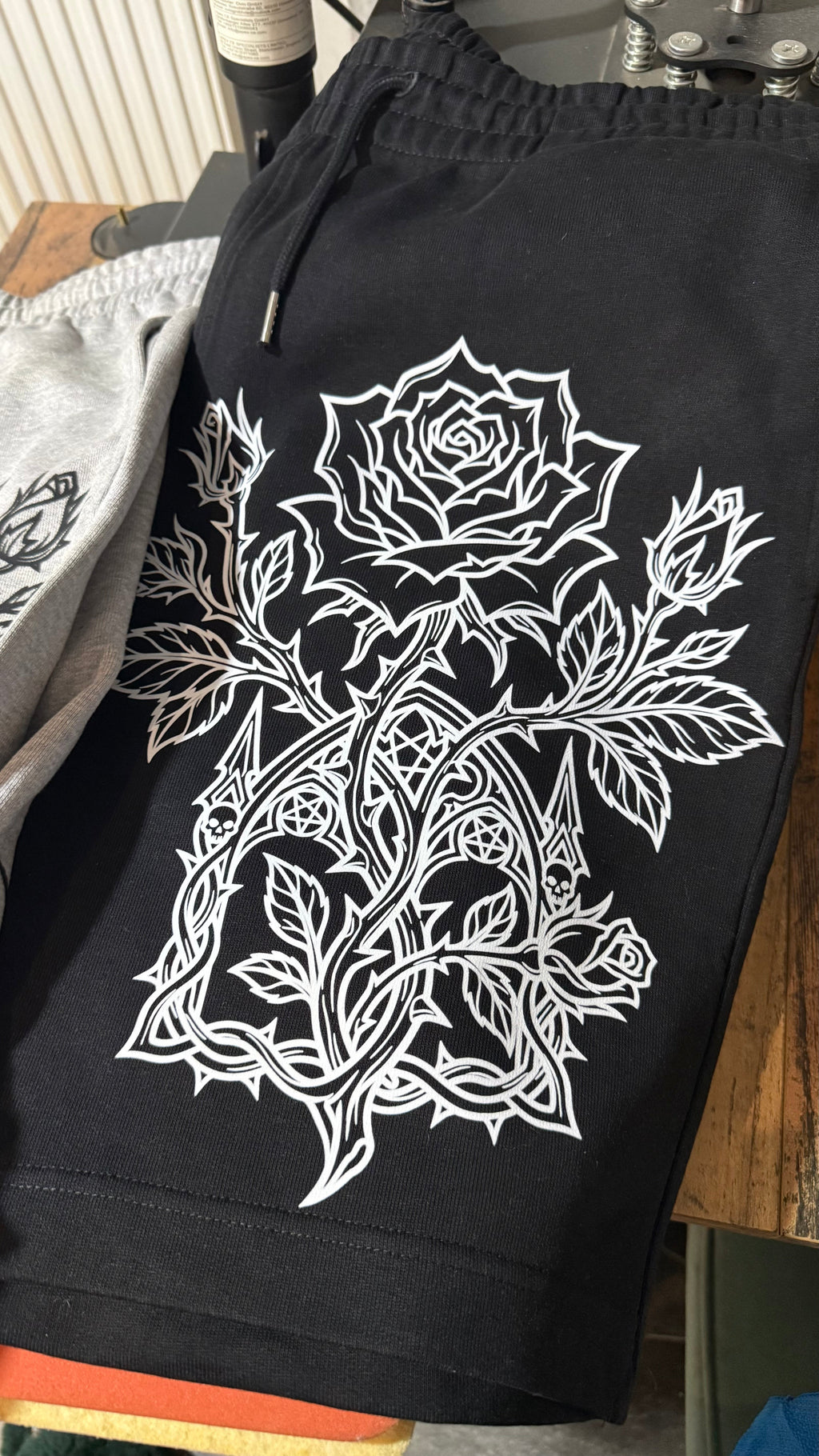 The Thorned Rose🥀 Unisex jogger shorts🖤 Claxton Creations GB