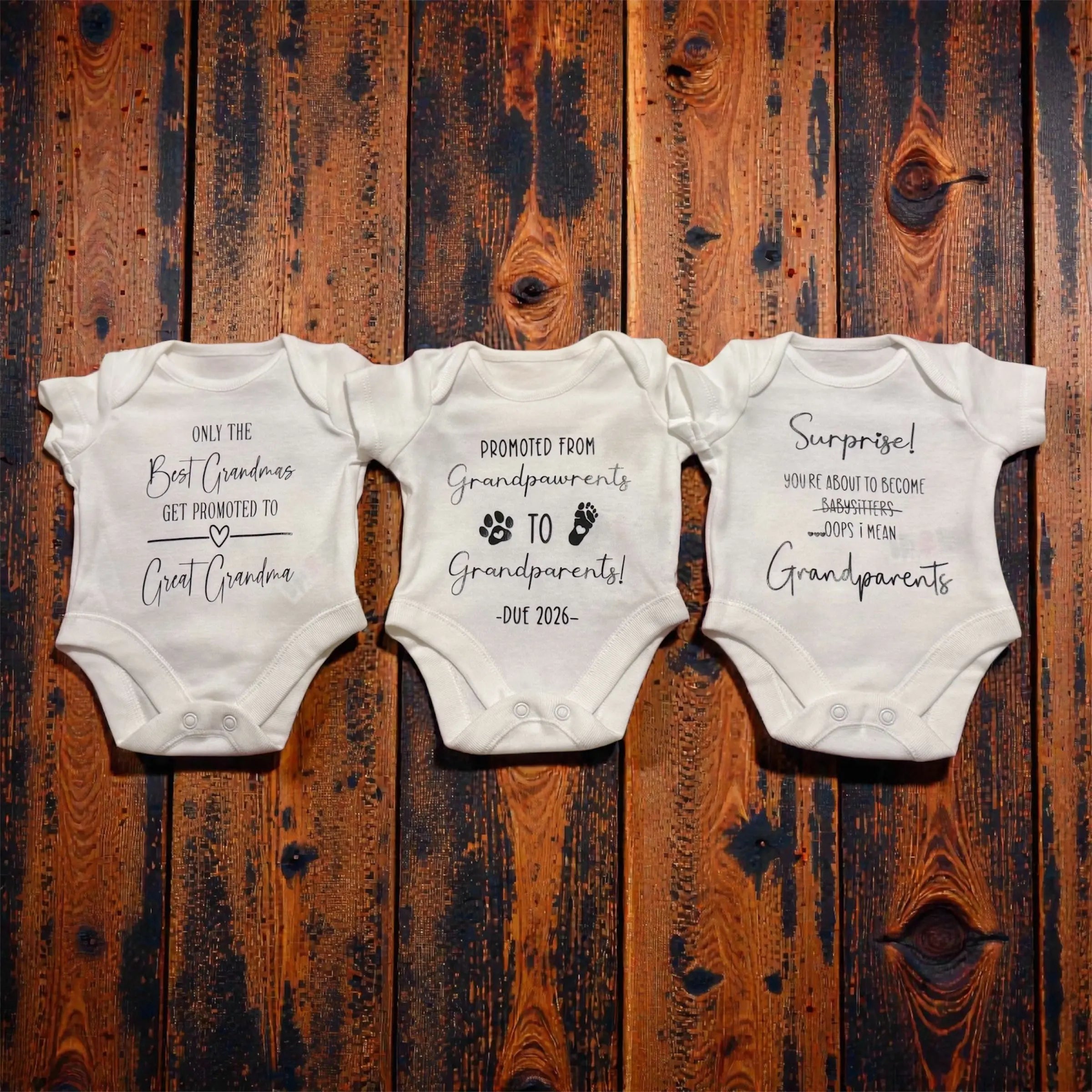 🤍 Pregnancy Announcement: ‘you’re about to become babysitters’ 👶🏼 Vinyl detailing white baby vest Claxton Creations GB