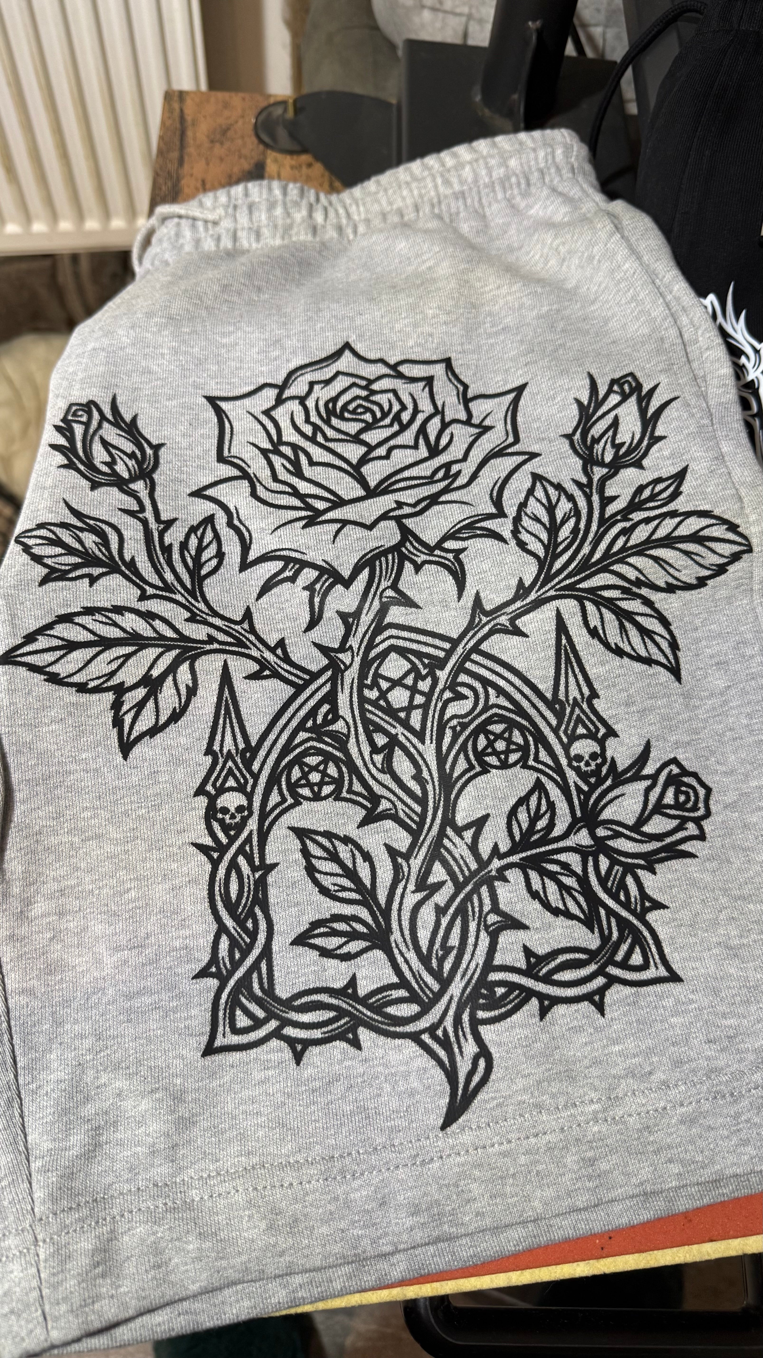 The Thorned Rose🥀 Unisex jogger shorts🖤 Claxton Creations GB