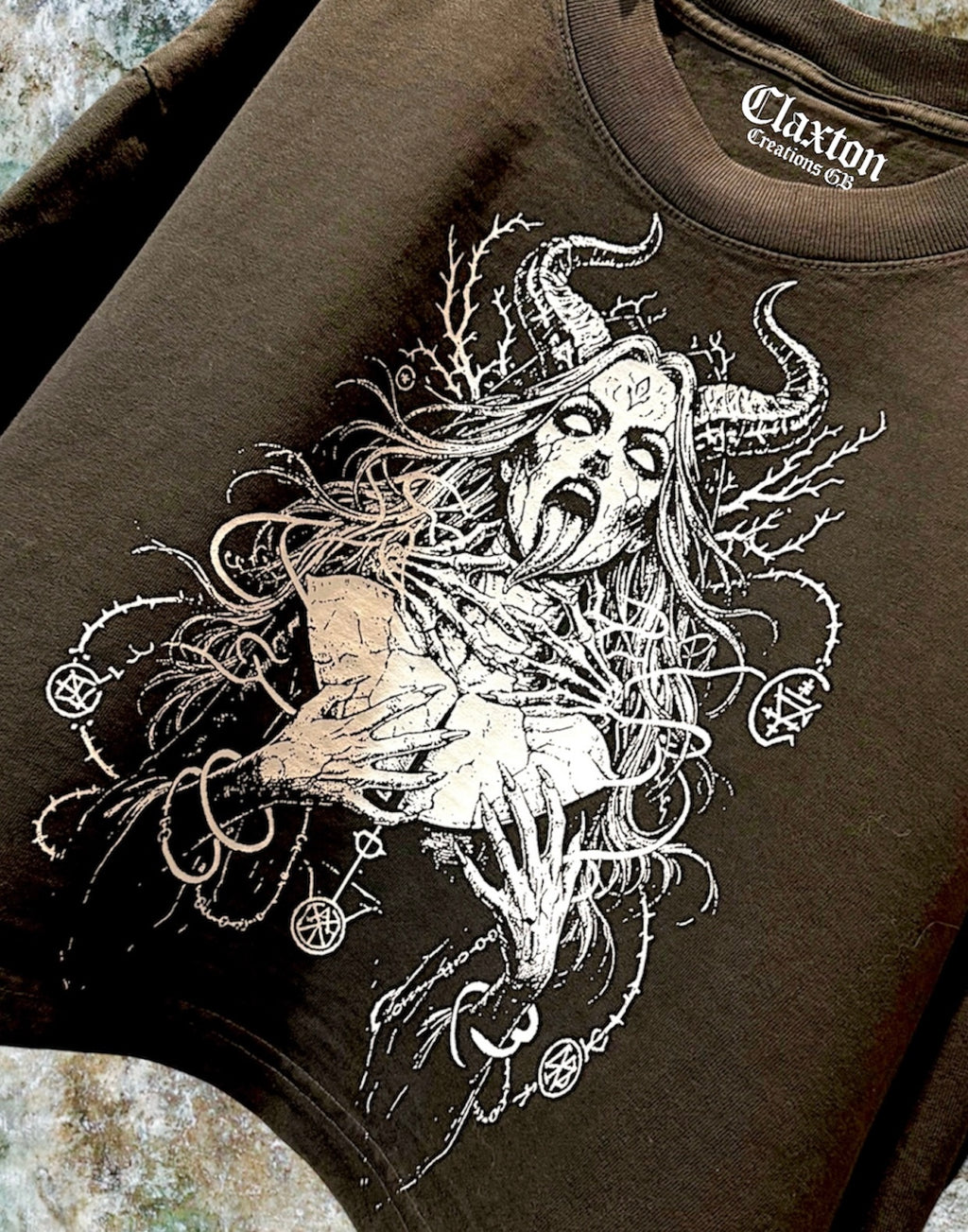 Unholy scream Heavyweight washed Cropped tee🖤