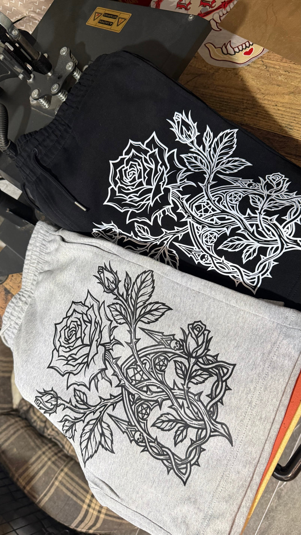 The Thorned Rose🥀 Unisex jogger shorts🖤 Claxton Creations GB