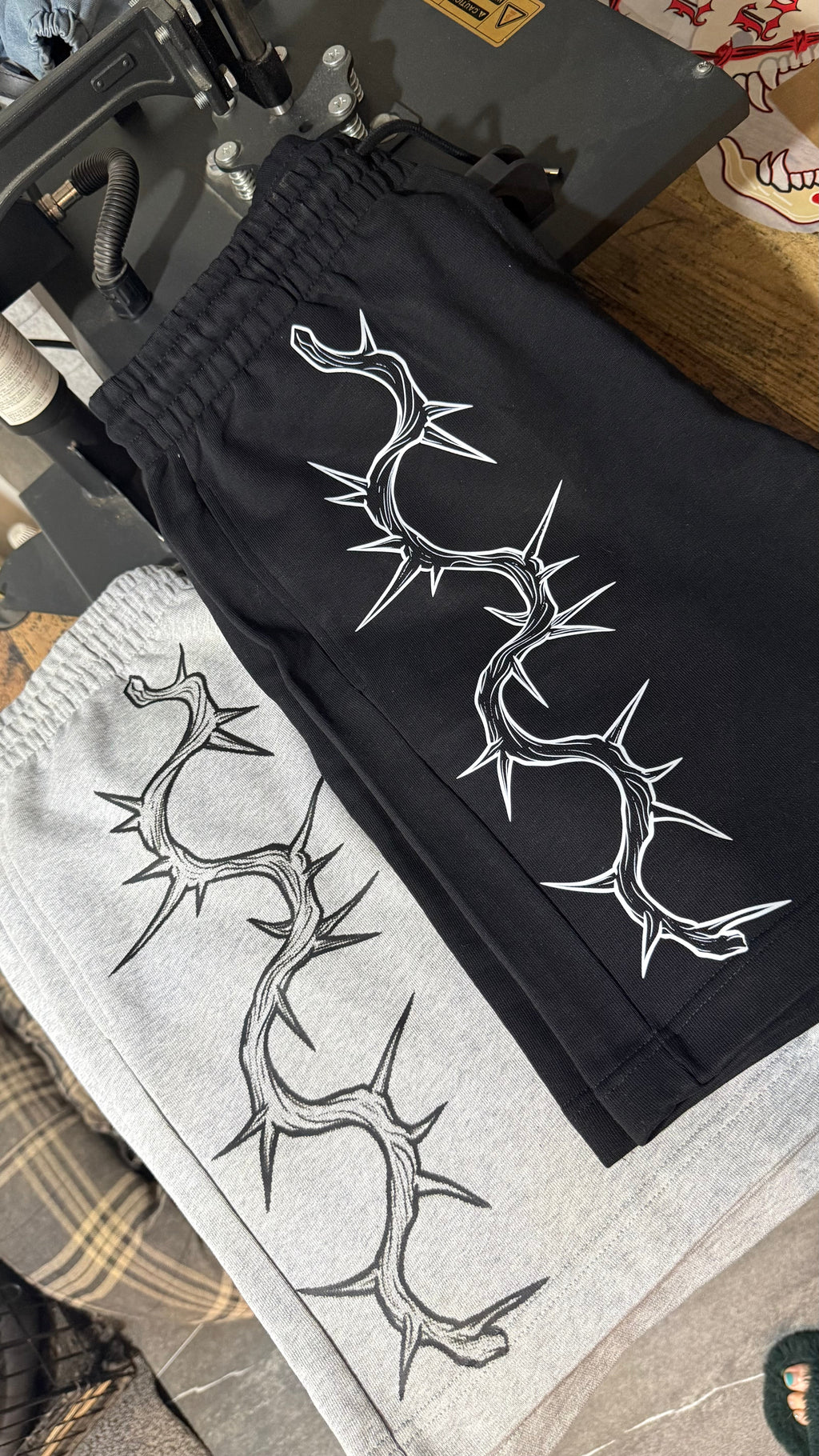 The Thorned Rose🥀 Unisex jogger shorts🖤 Claxton Creations GB