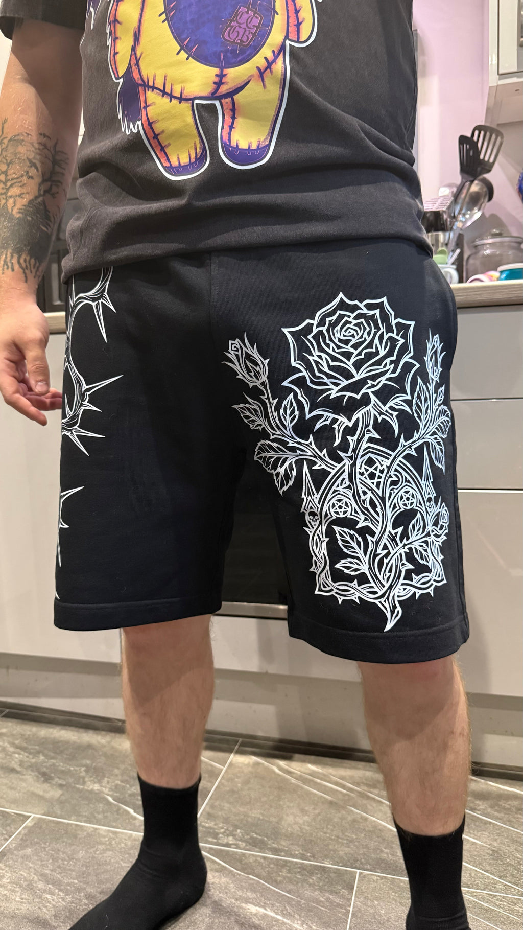 The Thorned Rose🥀 Unisex jogger shorts🖤 Claxton Creations GB