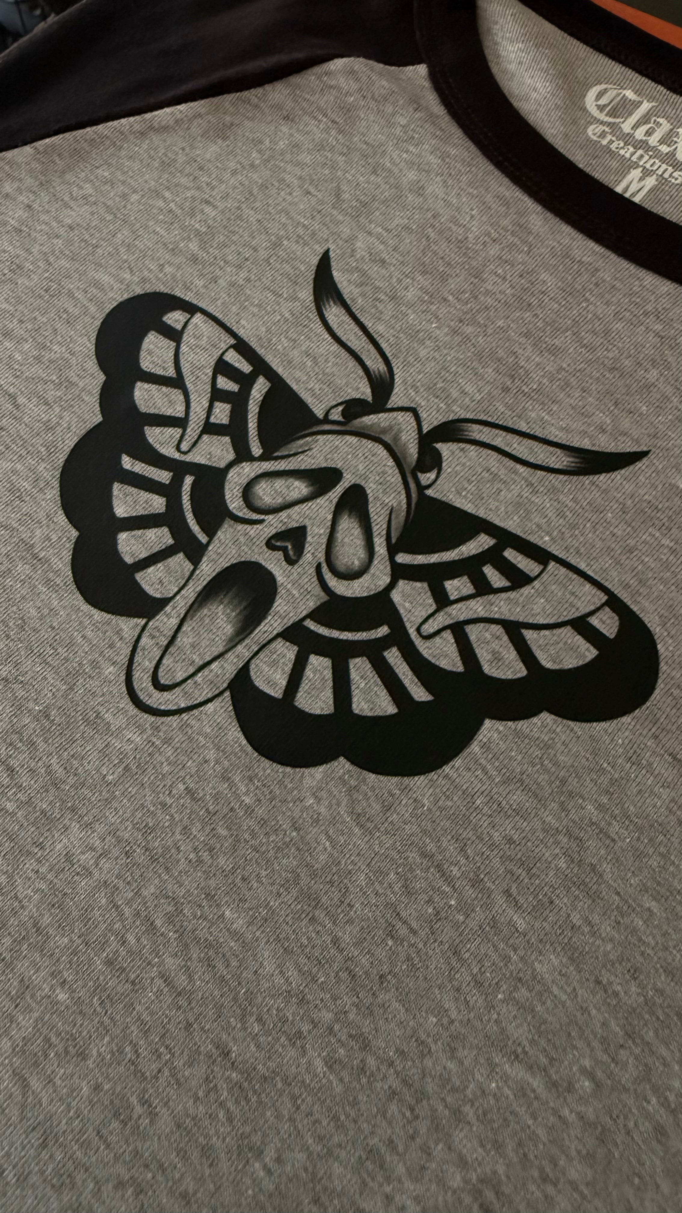 👻 SCREAMOTH — Women’s Micro-Rib Raglan Baby T-Shirt 🦋- Athletic Heather & Black Claxton Creations GB